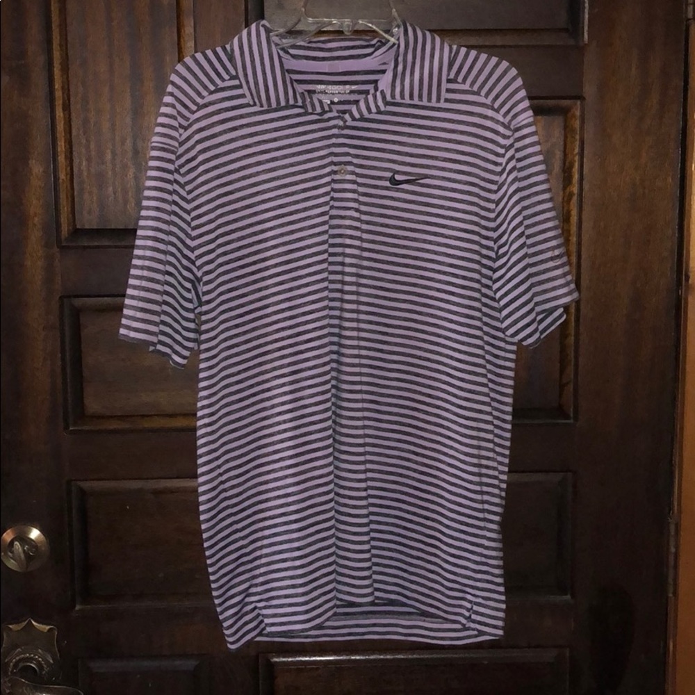 *MAKE AN OFFER*Men’s Nike golf shirt